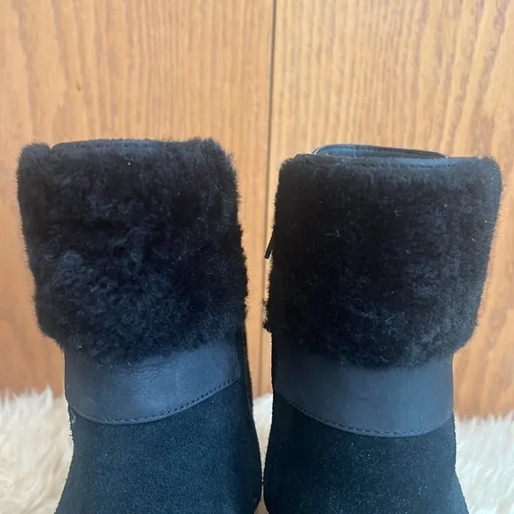 UGG Kirke Shearling Trimmed Leather &amp; Suede Ankle Boots Sz-7.5