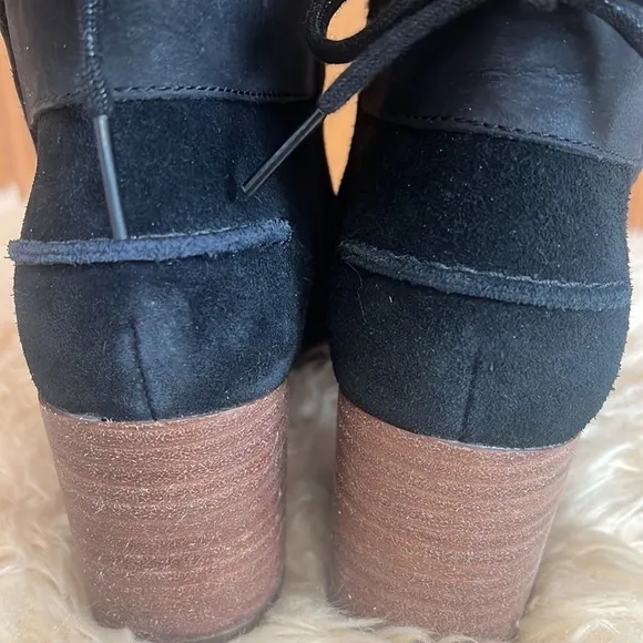 UGG Kirke Shearling Trimmed Leather &amp; Suede Ankle Boots Sz-7.5