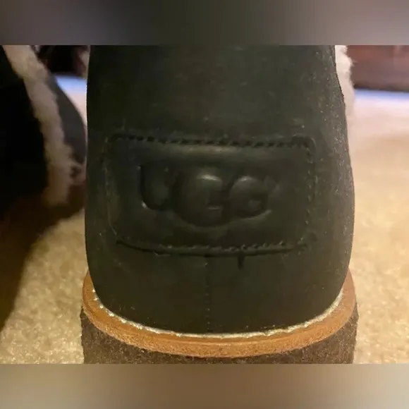 UGG leather and shearling ankle boots size 9. New