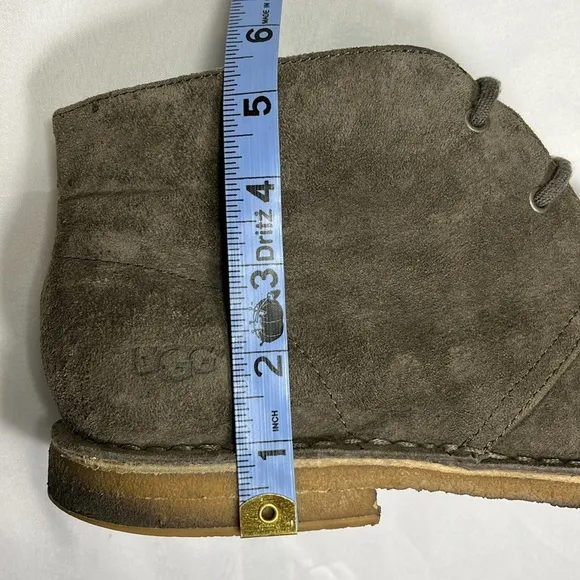 UGG Leighton Chukka Suede Boots, Men’s 13 EU 47 Brown 2-hole lace up, 1005487