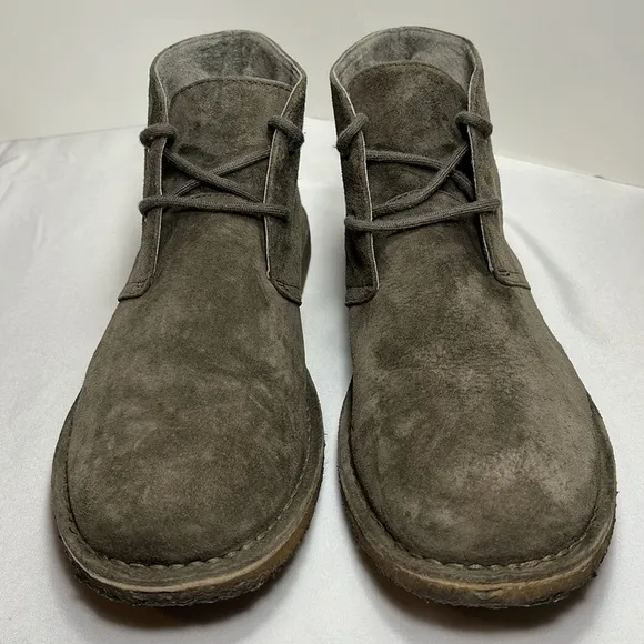 UGG Leighton Chukka Suede Boots, Men’s 13 EU 47 Brown 2-hole lace up, 1005487