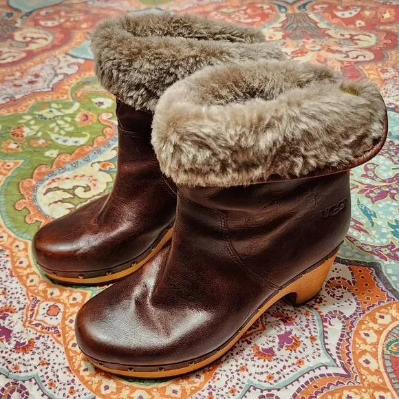 UGG Lynnea Leather Shearling Wood Clog Boots | Size 6