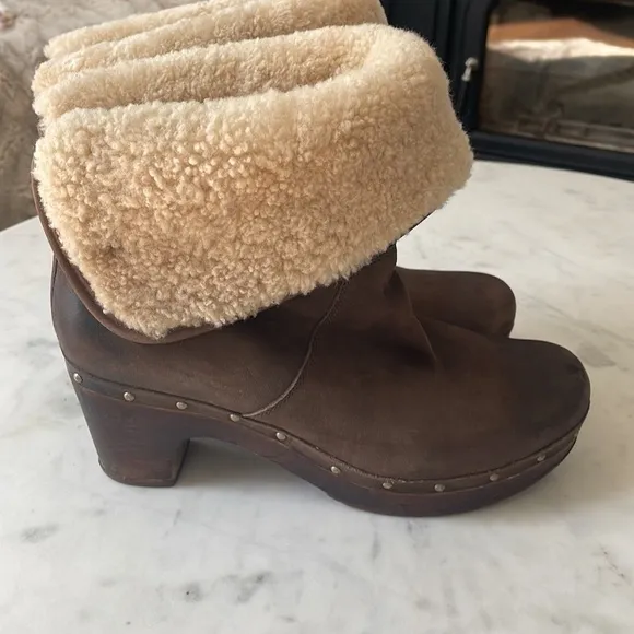 Ugg Lynnea Shearling Clog Boots