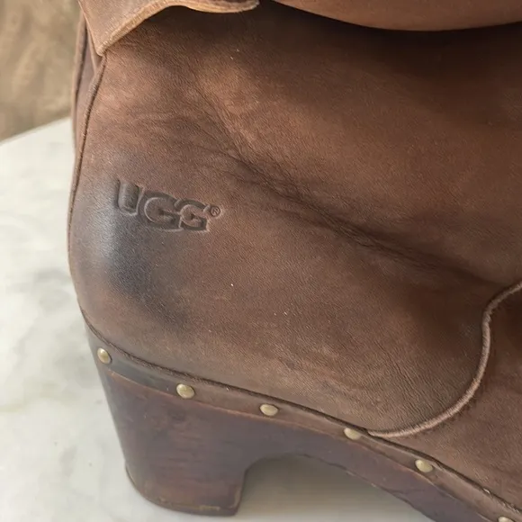 Ugg Lynnea Shearling Clog Boots