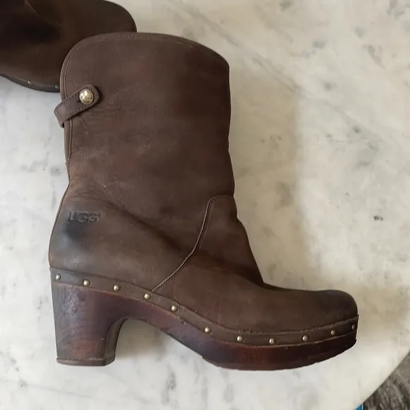 Ugg Lynnea Shearling Clog Boots