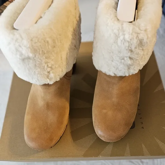 UGG Lynnea shearling fold over honey suede ankle boots