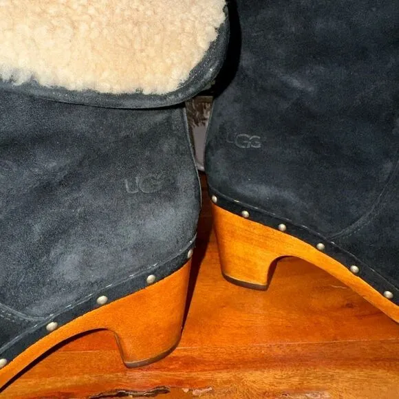 UGG Lynnea Shearling Fold Over Cuff Clog Ankle Boots in black/wooden clog sz 8