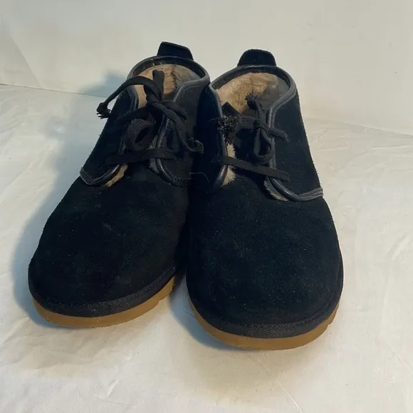 UGG Maksim Black Suede Shearling Chukka Lace Up Boots Mens Size 8