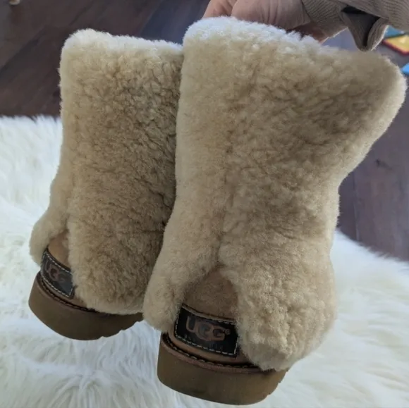 Ugg Maylin brown leather shearling extra fluffy Sherpa boots women’s size 7