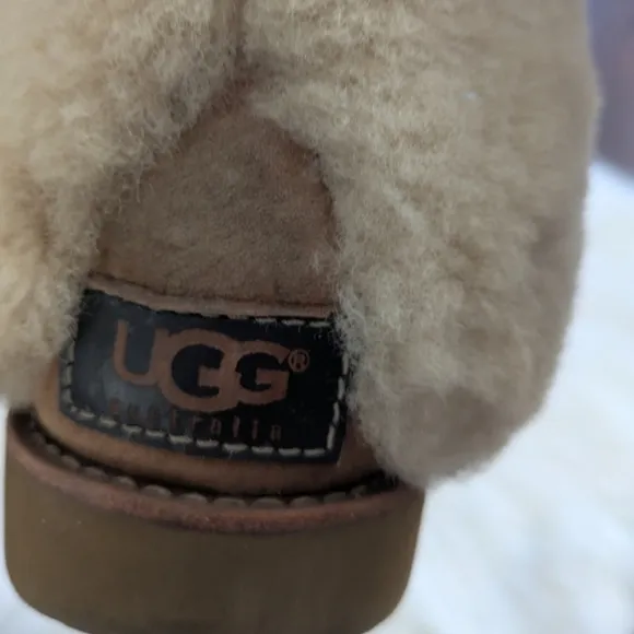 Ugg Maylin brown leather shearling extra fluffy Sherpa boots women’s size 7