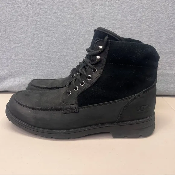 UGG Men’s Barrington Boots Waterproof Black Shearling Lined size 9.5