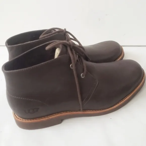UGG Men's Westly Leather Chukka Lace Up Boots 8.5.