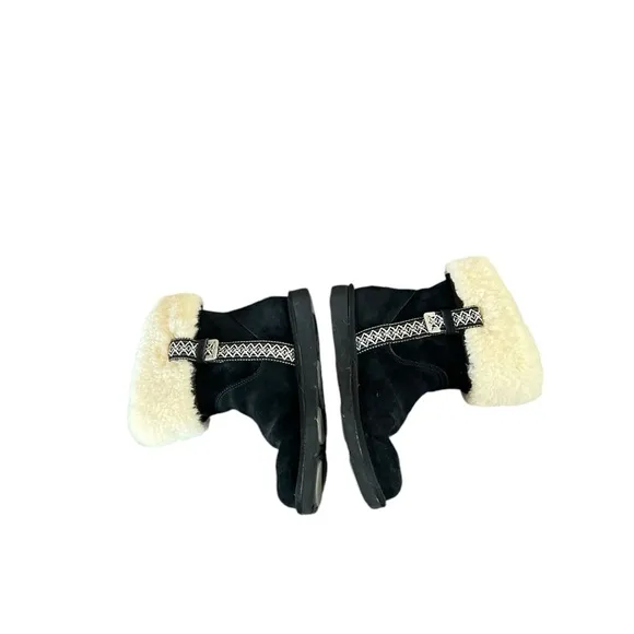 UGG Metro Tas Sheepskin Suede Leather Sherpa Shearling Black Boots