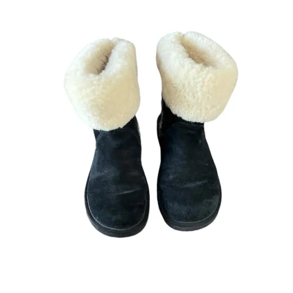 UGG Metro Tas Sheepskin Suede Leather Sherpa Shearling Black Boots