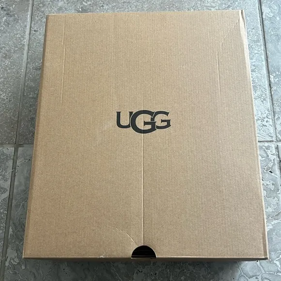 UGG Michelle BLACK Pull-On Suede Fur Lined Boots, Size EU40/ US9 NWT S/N 1013462
