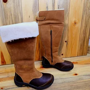 UGG Miko Waterproof Lined Boots Leather / Sheepskin Size 7