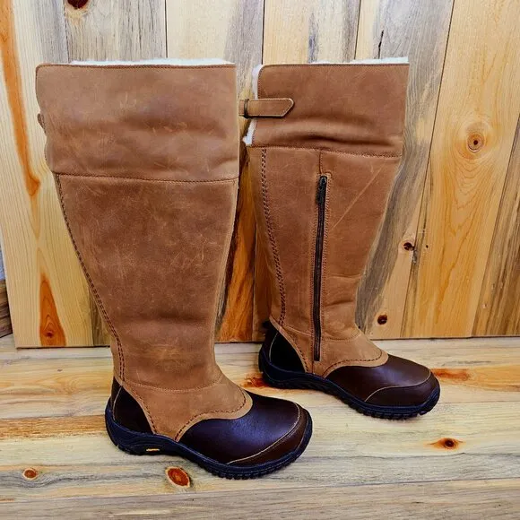 UGG Miko Waterproof Lined Boots Leather / Sheepskin Size 7
