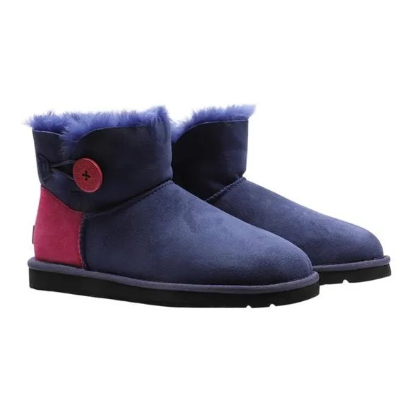 UGG Mini Bailey Button Shearling Boots. Size: 5