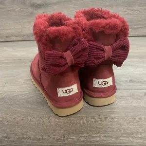 UGG | Mini Bailey Corduroy Bow Boots Kiss Red Size 6 New