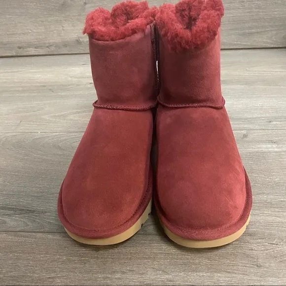 UGG | Mini Bailey Corduroy Bow Boots Kiss Red Size 6 New