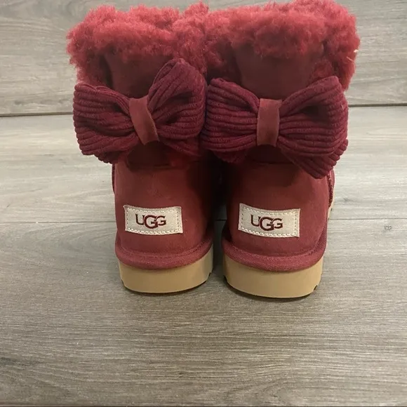 UGG | Mini Bailey Corduroy Bow Boots Kiss Red Size 6 New