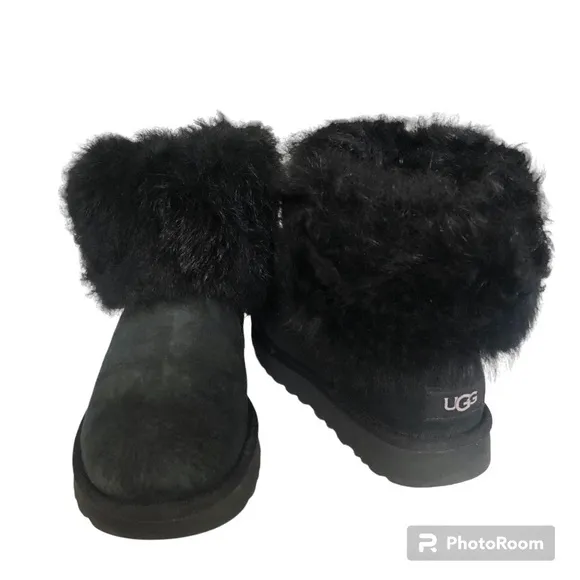 UGG Mini Toscana Cuff Fluff Black Sheepskin Suede Shearling Boots Women’s