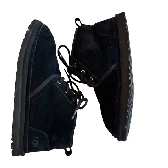 UGG Neumel Black Suede Shearling Lined Chukka Boots - Men’s Size 9