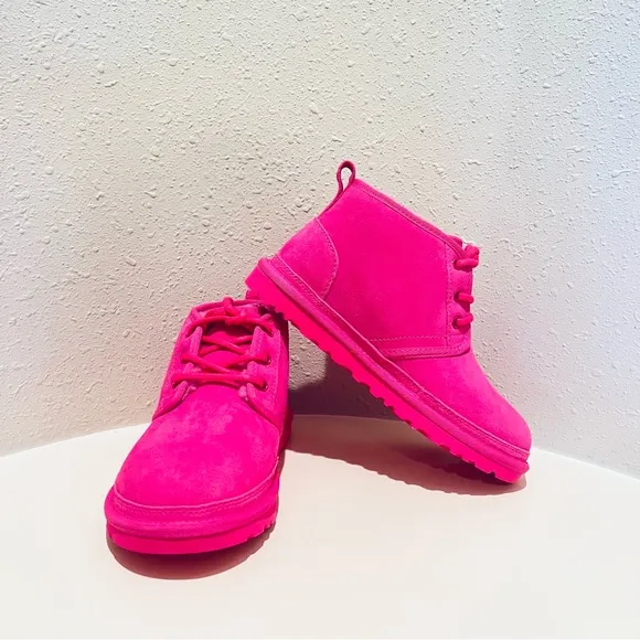 UGG Neumel Classic Hot Pink Women’s Chukka Boots Size 6 NWT