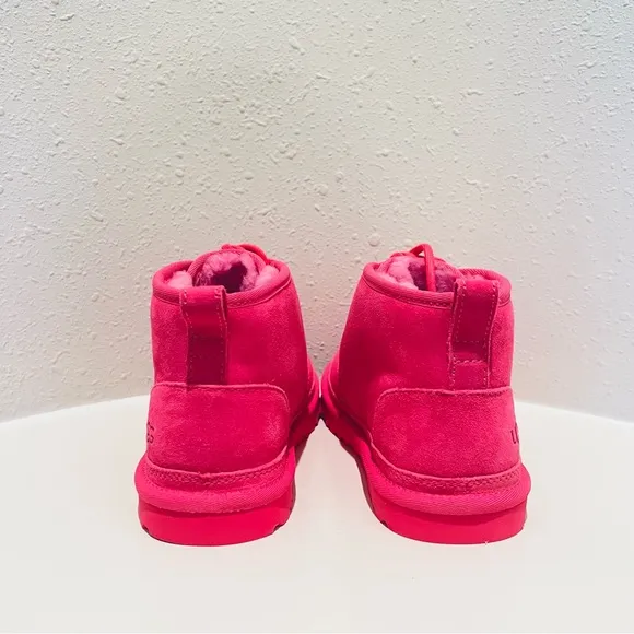 UGG Neumel Classic Hot Pink Women’s Chukka Boots Size 6 NWT