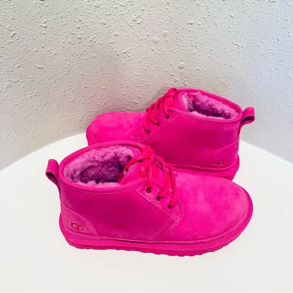 UGG Neumel Classic Hot Pink Women’s Chukka Boots Size 6 NWT