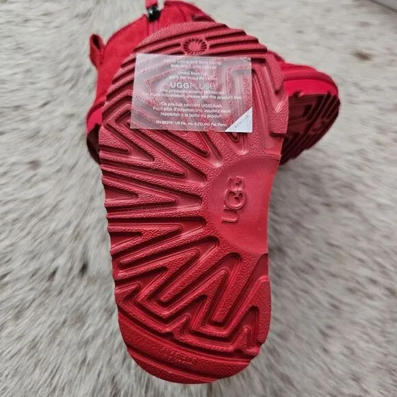 UGG Neumel II Toddler Boy or Girl Shearling Chukka Boots in Red NEW