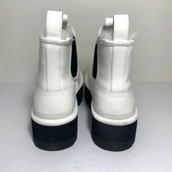 UGG Neumel Platform Chelsea Boots Leather Shearling Booties White Size 10 NEW