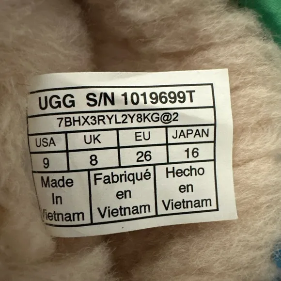 Ugg Rainbow Genuine Shearling Lined Boot Toddler Chestnut Boots Toddler Size 9