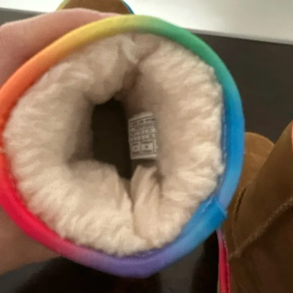 Ugg Rainbow Genuine Shearling Lined Boot Toddler Chestnut Boots Toddler Size 9