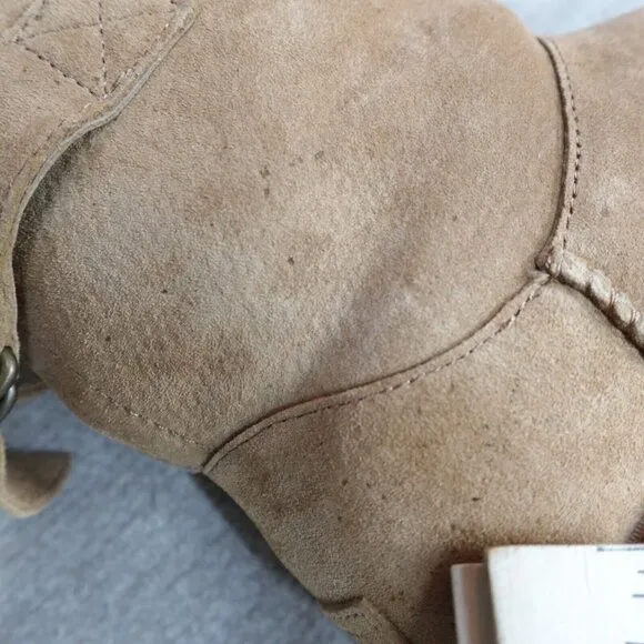UGG Remora Boots 7 Beige Shearling Wool Lined NEW