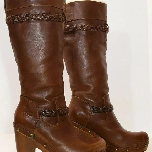 UGG Savanna Leather Boots.  SZ 7