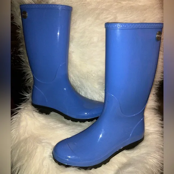 UGG Shaye Rubber Shearling Lined Glossed Rain Boot