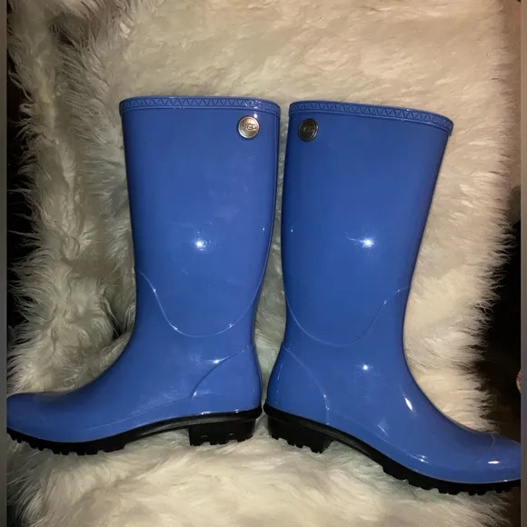 UGG Shaye Rubber Shearling Lined Glossed Rain Boot