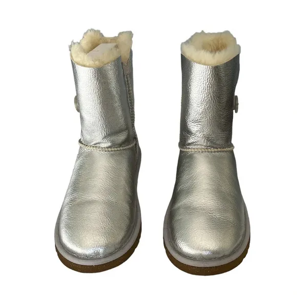 UGG Silver Glitter Metallic Bailey Boots Leather Shearling Fur Button Si…