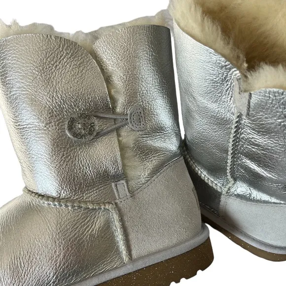UGG Silver Glitter Metallic Bailey Boots Leather Shearling Fur Button Si…