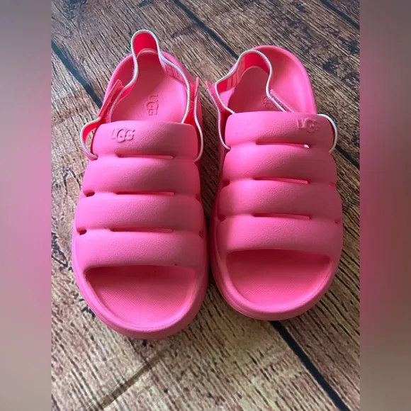 UGG SPORT YEAH Water-Resistant Slingback  sandals PINK size 5