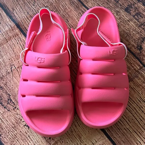 UGG SPORT YEAH Water-Resistant Slingback  sandals PINK size 5