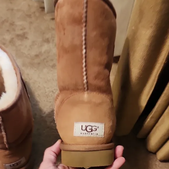 UGG TanClassic Short Shearling Boots