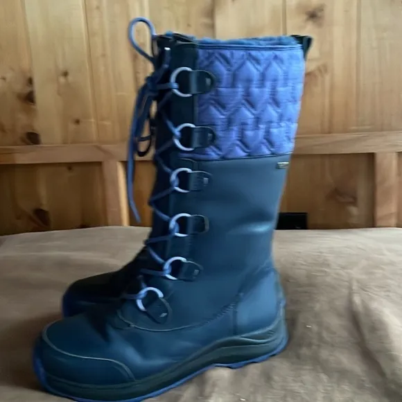 UGG waterproof boots Atlason shearling blue 8