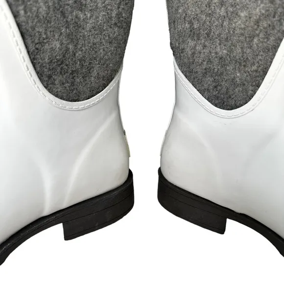 Ugg | White and Gray Reignfall Waterproof Boots Size 6