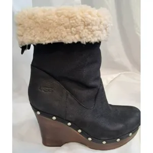 UGG Womans 7 Carnegie Leather Shearling Fur Lined Clog Boots Wood Heel Platform