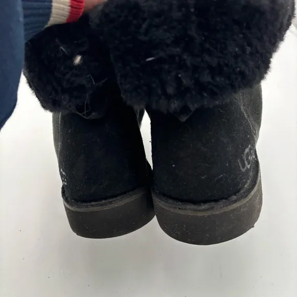 UGG Women's 11 Black Suede Shearling Lined Quincy Cuffable Ankle Boots