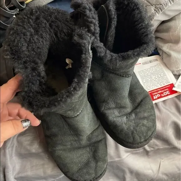 UGG Womens Black Mini Bailey Bow corduroy Boots 9