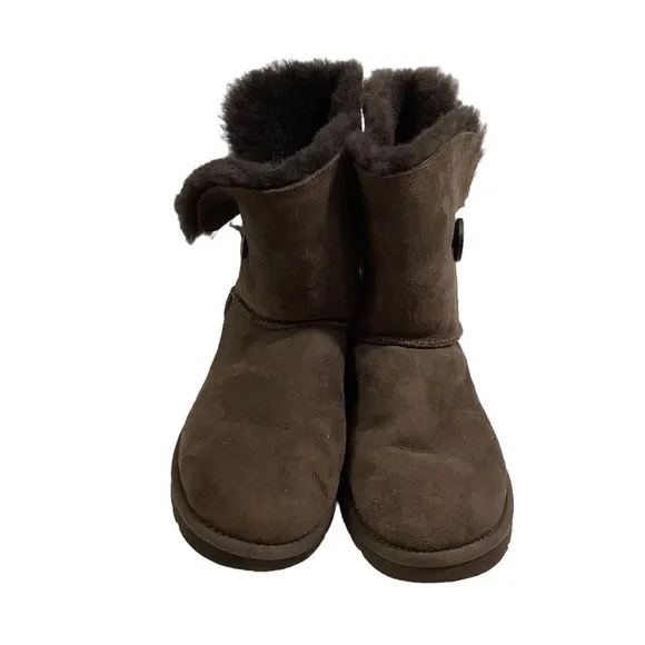 Ugg Women’s Brown Leather Shearling Boots