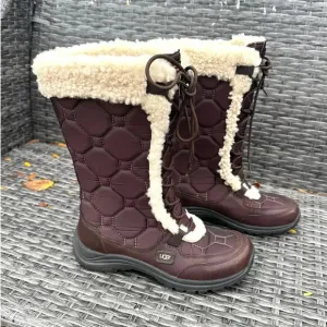 UGG Women's Capstone Quilted Brown Leather Sheepskin Waterproof Boots Size 7
